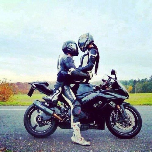 DoMeErotic's tweet photo. 7 Sexy Summer Date Ideas: Couple on a Bike https://t.co/ogiX6O5Bsn https://t.co/NDJGaDSjyz