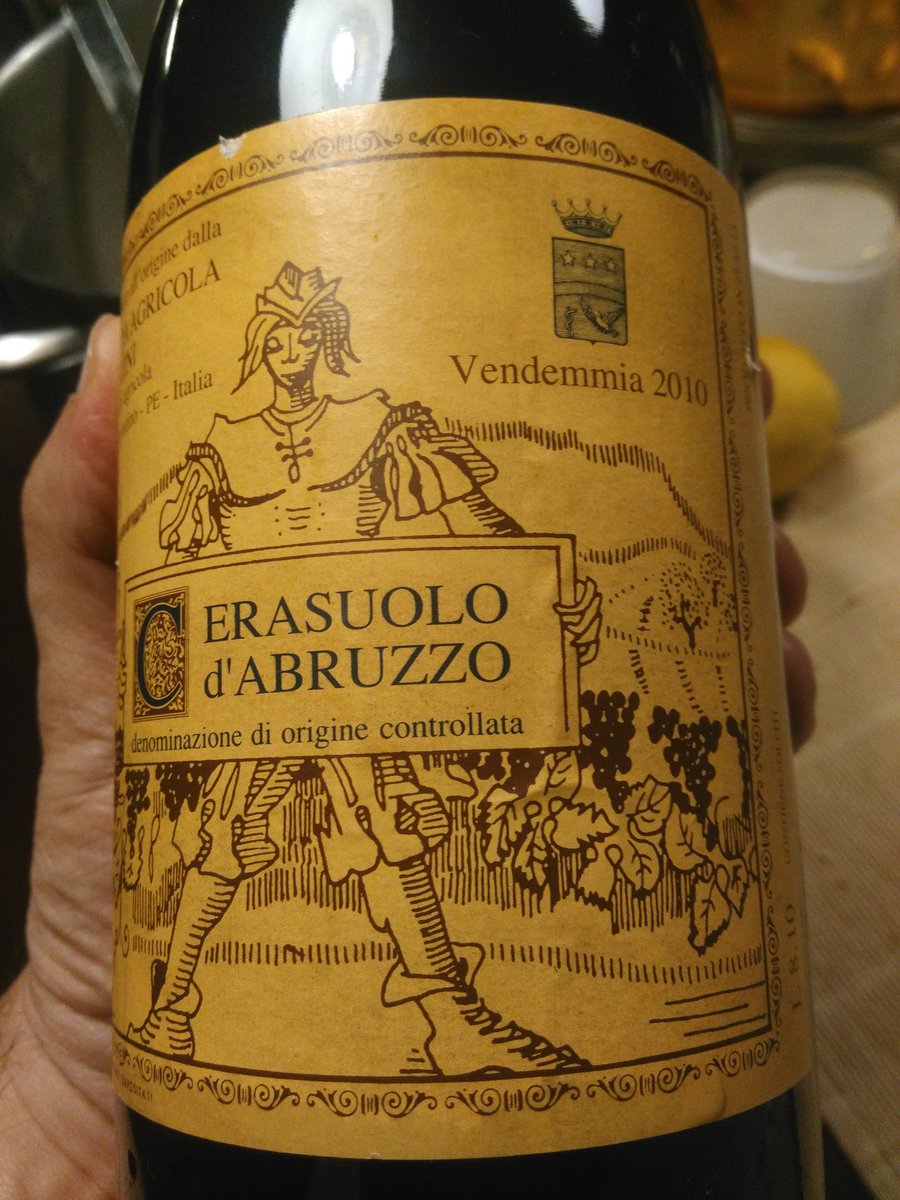 superbaccoff's tweet photo. #tarantello in #agrodolce e #cerasuolo 10 di #valentini @AbruzzoWineBlog matrimonio perfetto 👌 #abruzzo #wine https://t.co/W0JAGRbg3Q
