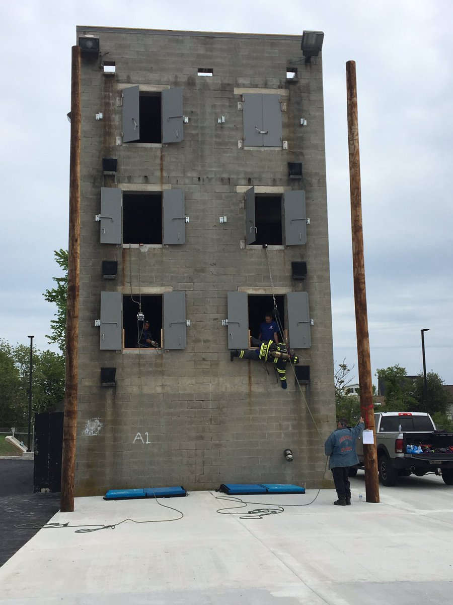 FFLD FIRE SCHOOL tweet media