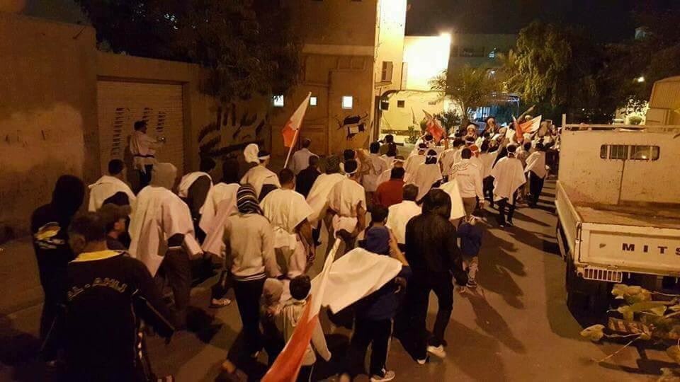A313li's tweet photo. [الذين قال لهم الناس إن الناس قد جمعوا لكم فاخشوهم فزادهم إيماناً وقالوا حسنا الله ونعم الوكيل] #جريمة_البحرين https://t.co/YdwyjE1cjM