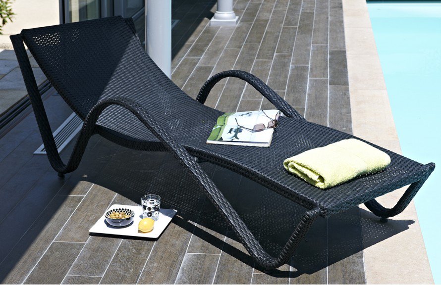 LRCVOUS's tweet photo. Si on se détendait dans le #jardin ? Inspirez-vous de cet article : https://t.co/r6eDkkaOBI ! Quel #meuble choisissez-vous ? #outdoor #LRCV https://t.co/qzZRbCpQle