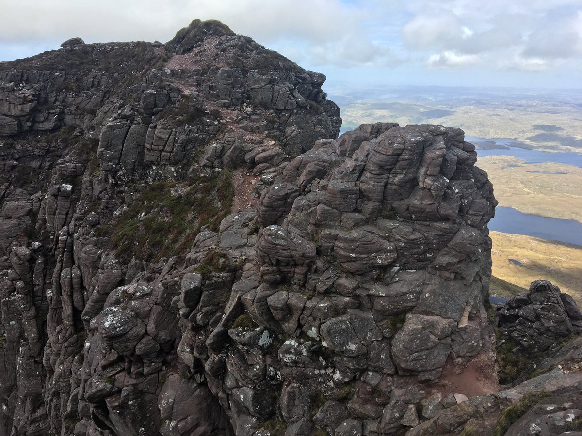 MartinsuenMart's tweet image. Superb scrambling to west summit today #stacpollaidh