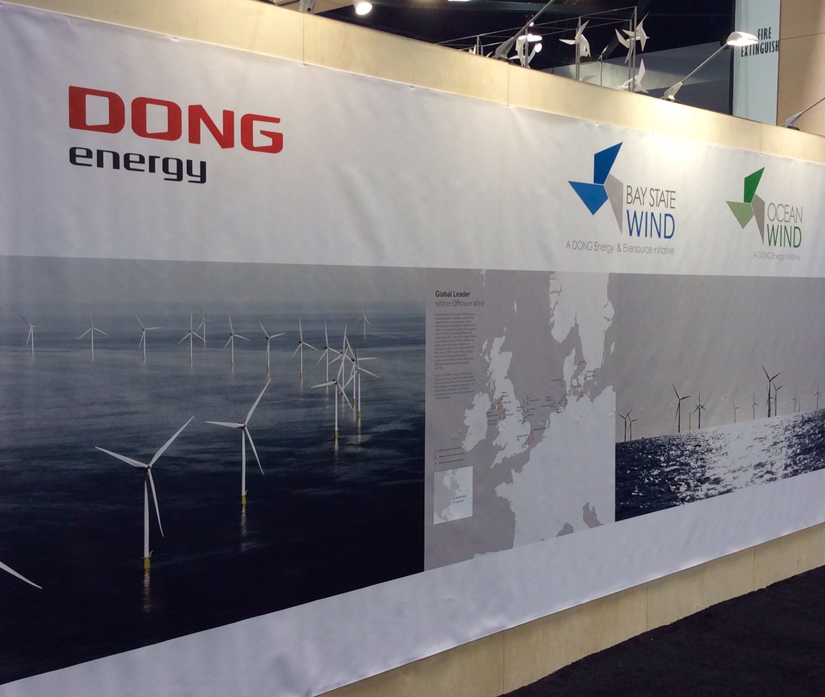 MarkKnowles1302's tweet photo. Great to see #Burbo Bank offshore windfarm in #LiverpoolBay featuring so prominently on @DONGEnergyUS stand @AWEA in CA. UK/US/DK partners https://t.co/PfpR7mR6Sd