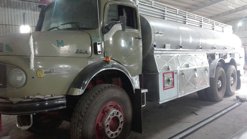 موديل / ١٩٧٨
تانكي استماره جديده مشيك عليه بالكامل شغل ورح لابعد مكان
الموقع الرياض
السوم ١٣٨
البيع كاش فقط050788587