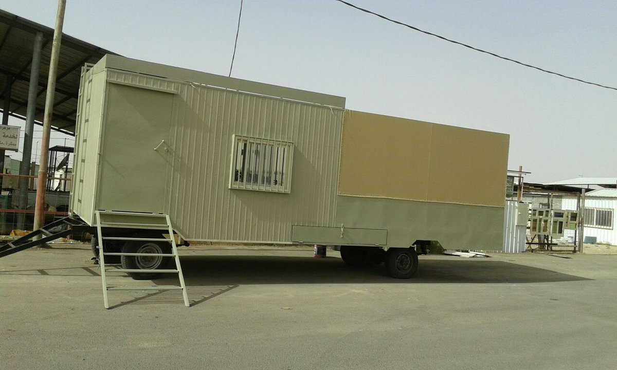 الجنط ١٦. طولها ثمانيه متر  في ثلاثه متر  غرفه اربعه والصندوق اربعه
السوم 15 البيع كاش نبي سيوله
غرفة عامل ومستود