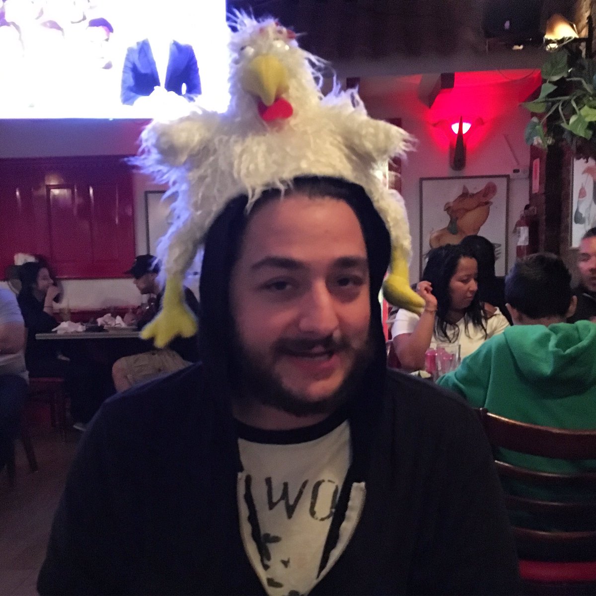 Martyrd13's tweet photo. Today is a special day, today is our bassists birthday!!!! Took him to eat and this happened
#martyrd #bassist #lol #birthday #cock #hat https://t.co/x9gOJL7TeI