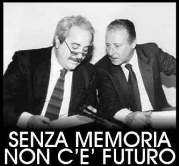 Antodiesis's tweet photo. 'Chi ha paura muore ogni giorno chi nn ha paura muore una sl volta''Gli uomini​ passano le idee restano continuano su gambe di altri uomini' https://t.co/5vyVXcu9ZH