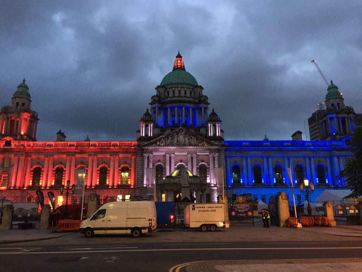 World monuments illuminated with Britain's Union flag in tribute to Manchester victims  DAijxJXXsAARlJg