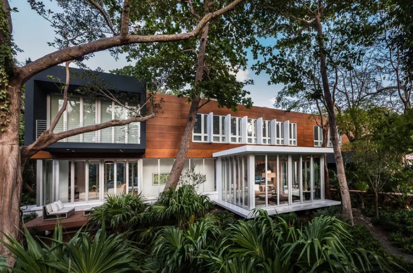 WilsonGordonLLC's tweet image. Miami’s Hammock House breaks records with $5.1M sale
=&amp;gt; ow.ly/K94w30bZ1SK 

#RealEstate #Records #Money #Finance #TrustWilsonGordon