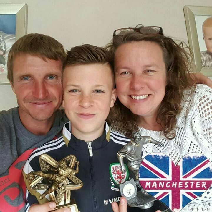PDeacon10's tweet photo. #Manchester 💞💞 https://t.co/PgT83HOW8W