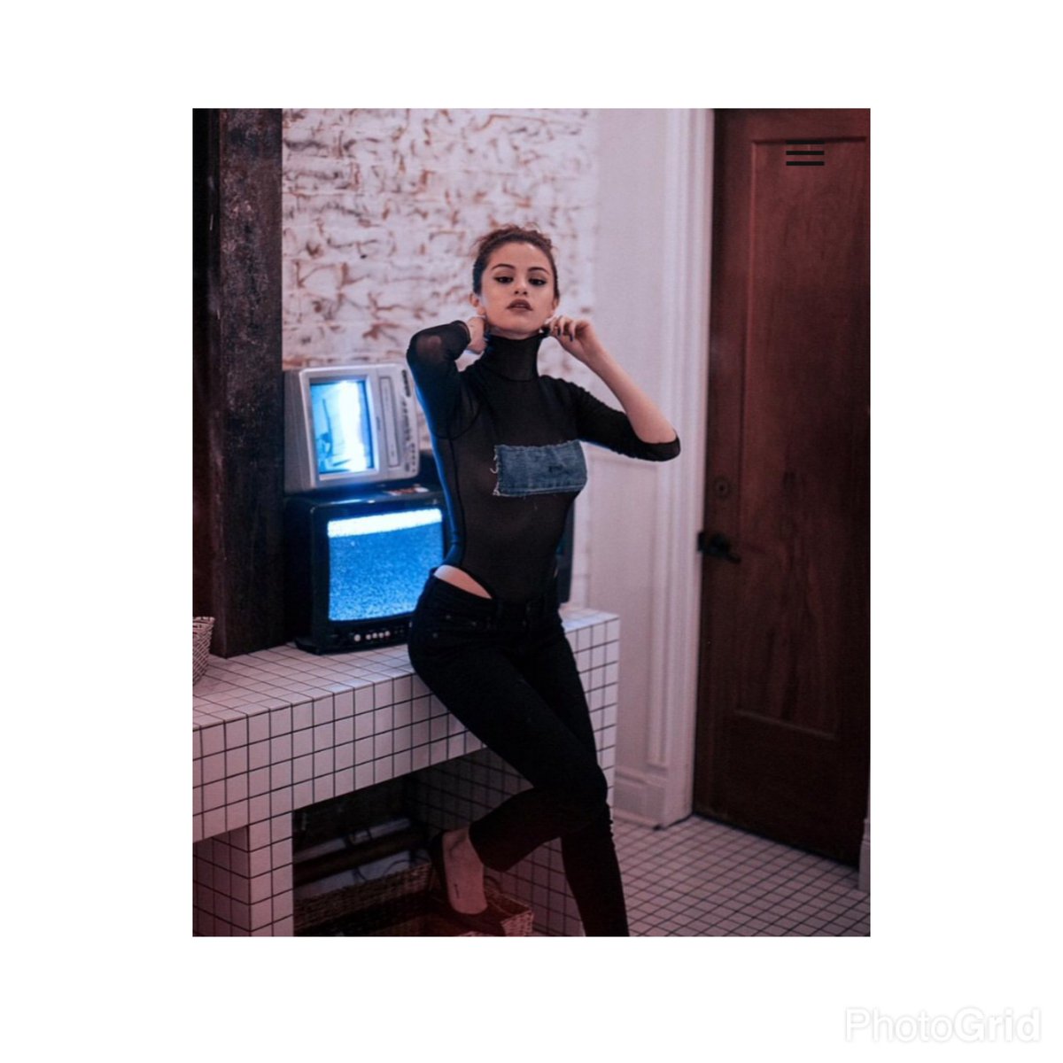 Shiirt_up's tweet photo. Selena Gomez On The Revival Tour Asia Wearing Exclusively Sami Miro Redesigned Vintages 💥#vintage #samimiro
Credit : https://t.co/loLD8PeFay https://t.co/ic5g7snaL0