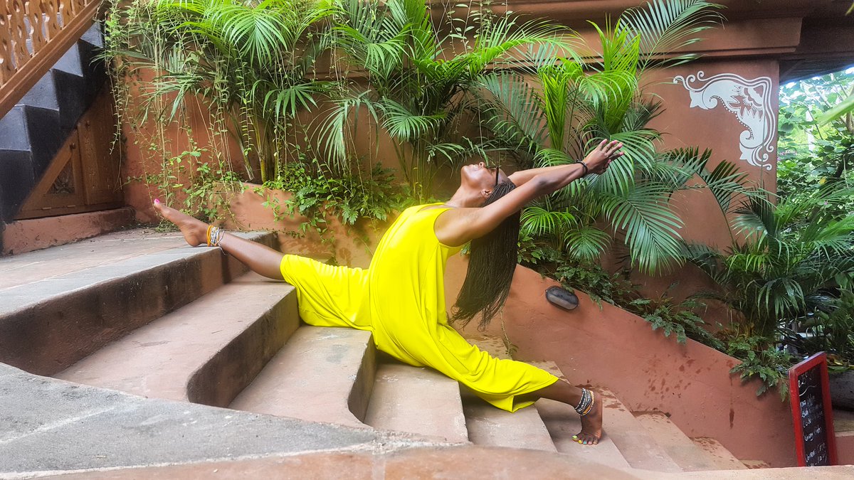 Chocolako_'s tweet photo. That place between no longer and not yet: expect the unexpected 💛 #YogaWithChoc https://t.co/3iHYRWImQP