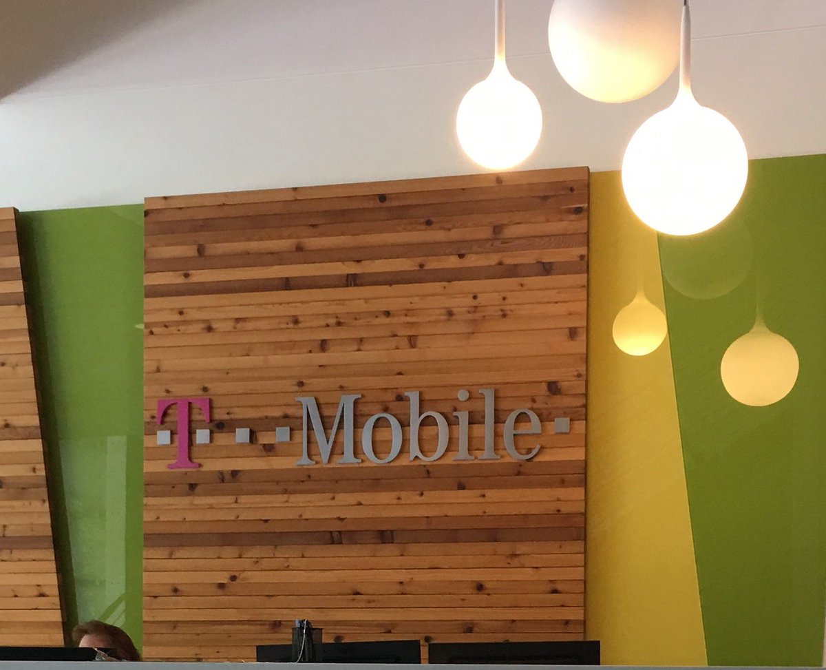RylemConsulting's tweet photo. We love @TMobile and they're amazing front desk! https://t.co/Vqc4zX37Bo