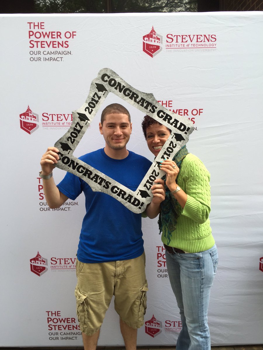 StevensStudents's tweet photo. Congratulations to all of our graduates and their families! #gradfest2017 #stevensnow #stevenspride @FollowStevens @CityofHoboken https://t.co/lVYUtdt4iM