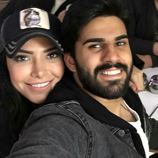 HaleTan2's tweet photo. 💑💑💑💑💑 #AdDid #kismetseolur https://t.co/EAQSCpOd4c