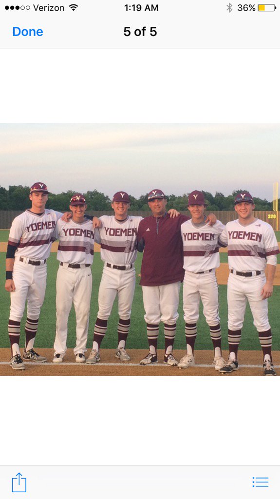 yoebsball's tweet photo. Going to miss these guys next year. Best of luck. Younger guys work starts now, time to get better this summer. https://t.co/LdcO51sWFY