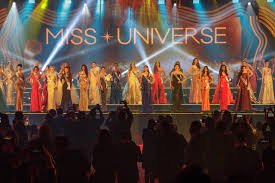 Governors Ball Music Festival is a music festival held in Randall's Island, New York City, USA.
Governors Ball 
bit.ly/2qUm9mt