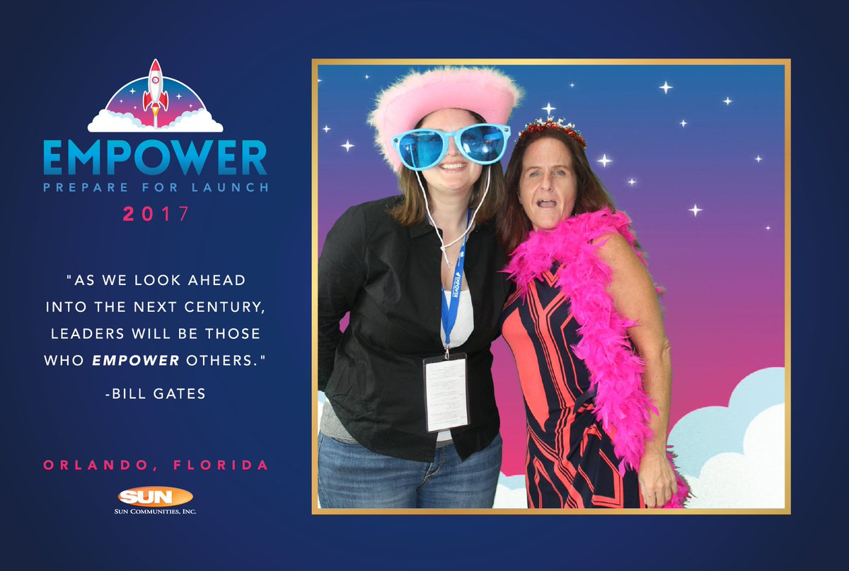 SunTravelEvents's tweet photo. Having a BLAST at Empower 17! https://t.co/iGQuBREvVp