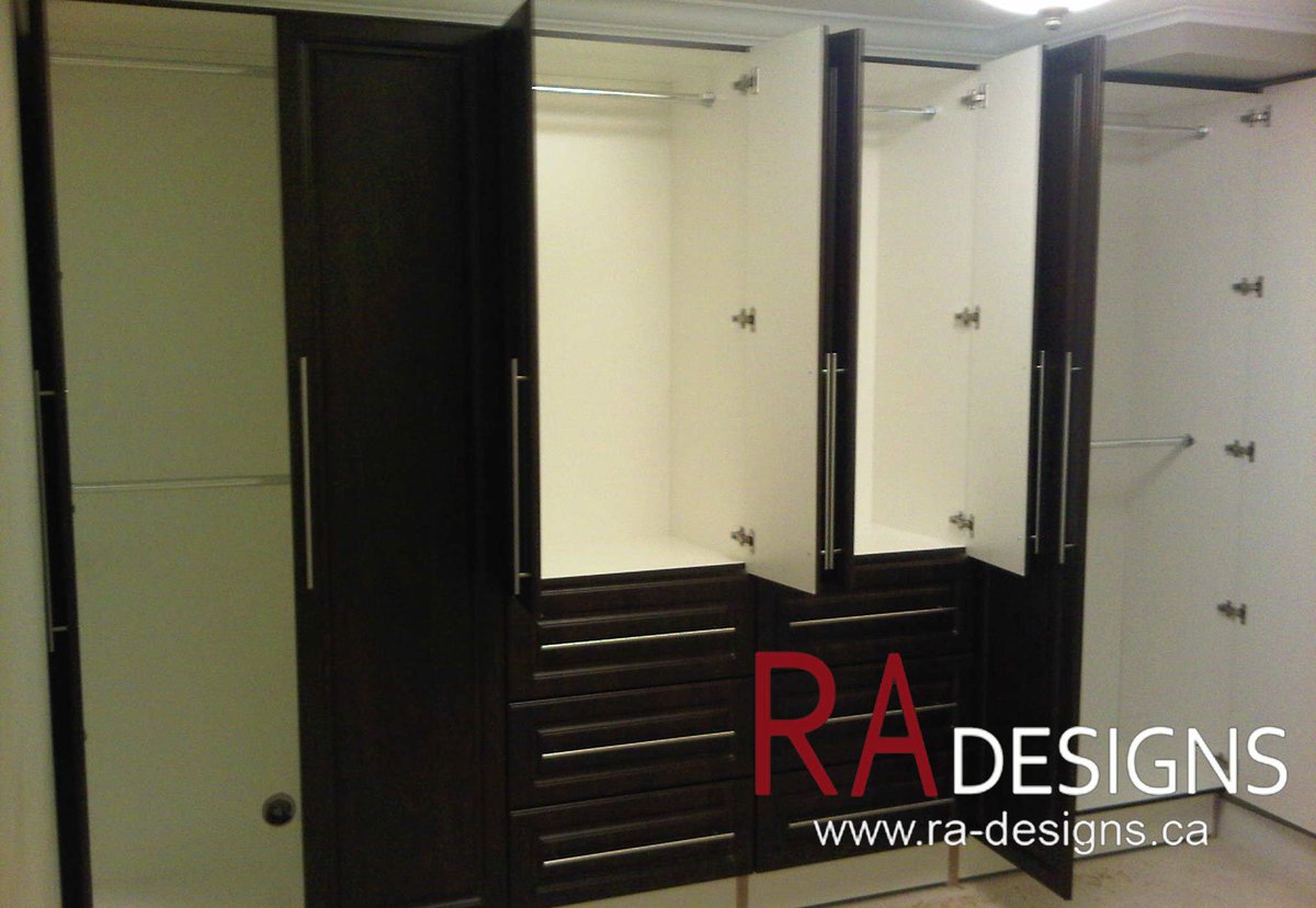 ra_designs2005's tweet photo. https://t.co/6xJYoRnFtE 

#radesigns #kitchendesign #kitchenideas #millwork #cabinets #kitchen #bar #entertainmentunit #homebar https://t.co/hH9lmJVWBG