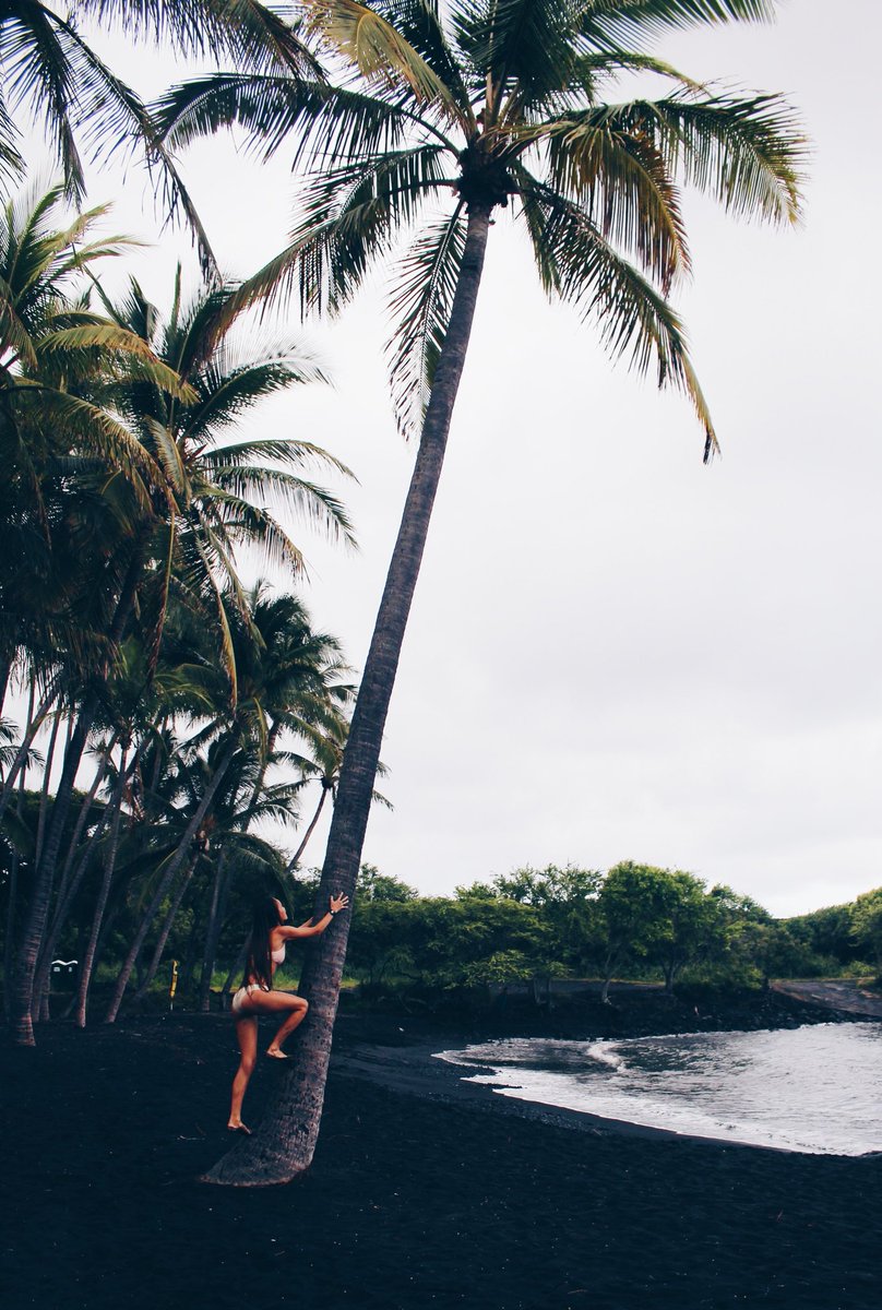 DeeSheezal's tweet photo. Big Island, Hawaii https://t.co/VSdk6rrDhy