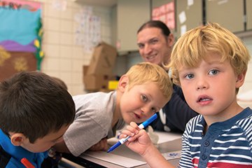 pingreecenter's tweet photo. Care in their comfort zone. 
The Pingree center offers at-home community based programs that allows more immediate support. #autism #pingree https://t.co/T0UmMZZ1ZD