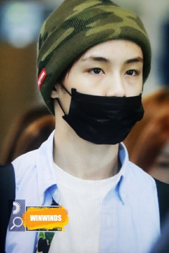 WINWINDS_C's tweet photo. 170524 #WINWIN  😘 https://t.co/Zd9EZArZVj