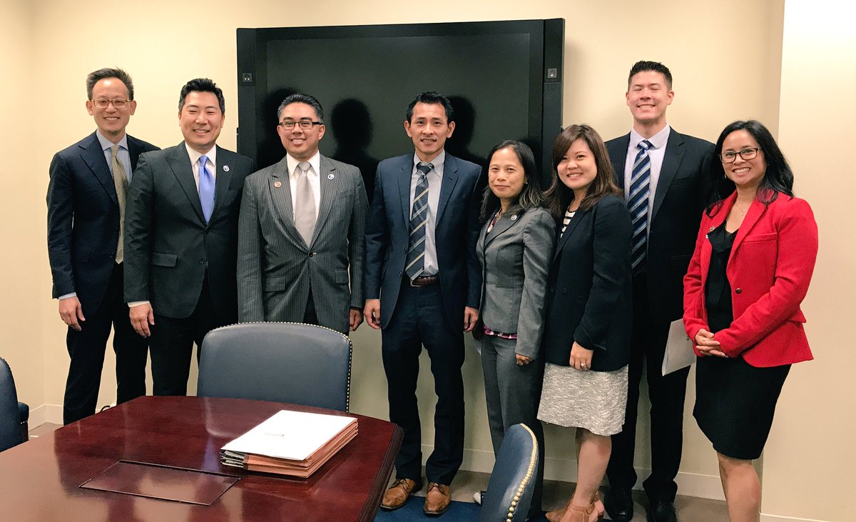 MonicaEGlicken's tweet photo. Great meeting with @SenKamalaHarris staff about immigration and civil rights issues that affect the API community. #NAPABAontheHill #OCAABA https://t.co/v7cNeMMFX0