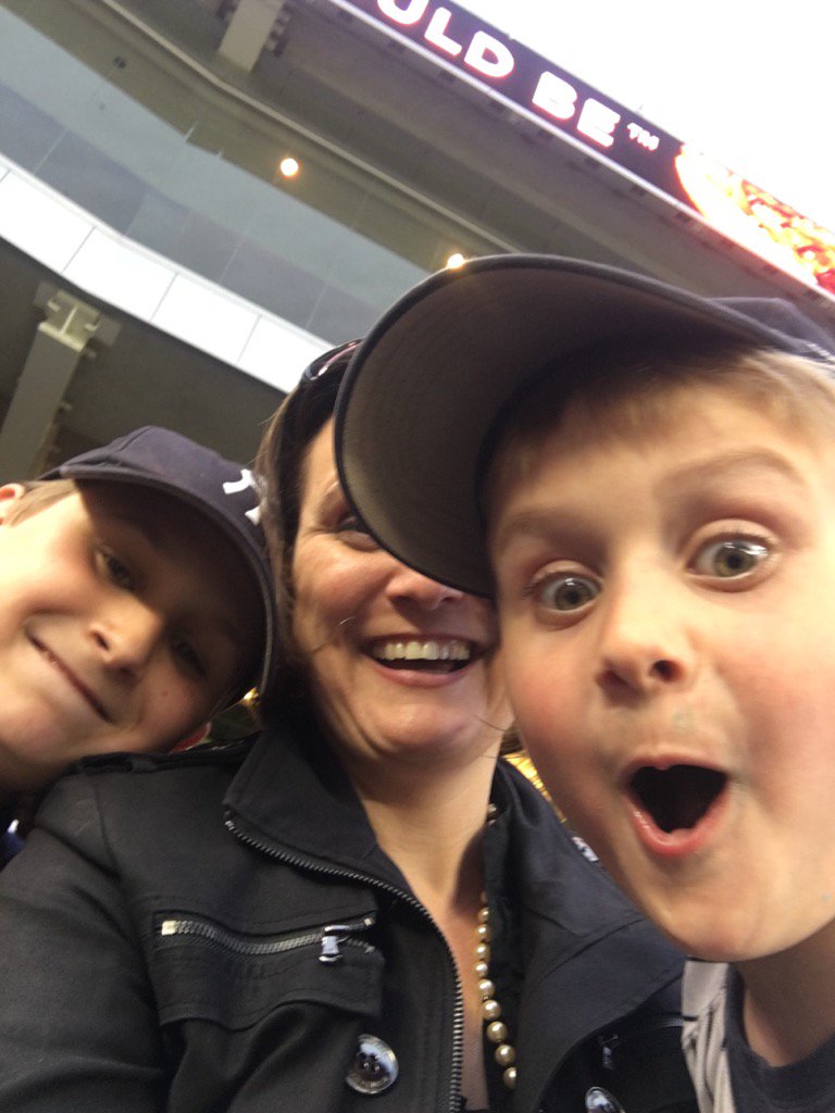 aevoneill's tweet photo. Great time!! #FirstYankeeGame @Yankees https://t.co/nx0swK3CDj