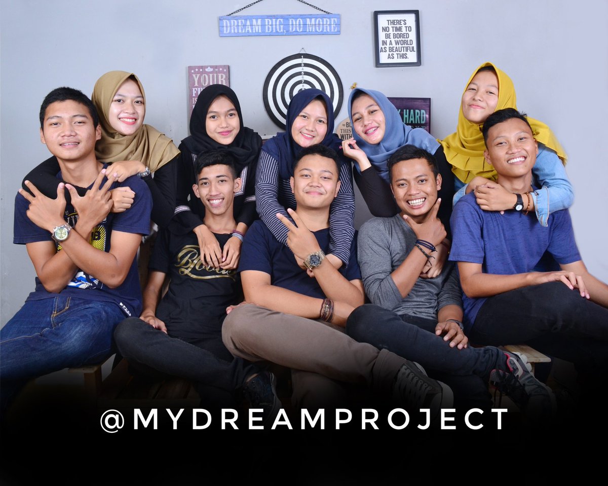 Photo group d my dream aja guys!