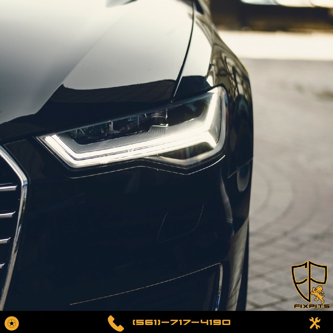 FixPits's tweet image. #FixPitsTip: Remember to use your blinker lights, it's for your safety.