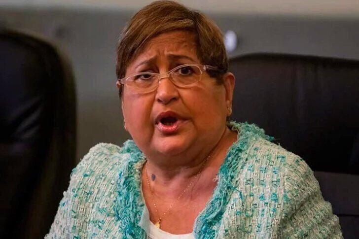 hcapriles's tweet photo. Difícil una persona más descarada y que se haya burlado tanto de este Pueblo como la Sra Tibisay Lucena,corresponsable de los asesinados! https://t.co/PAdAkngV1P