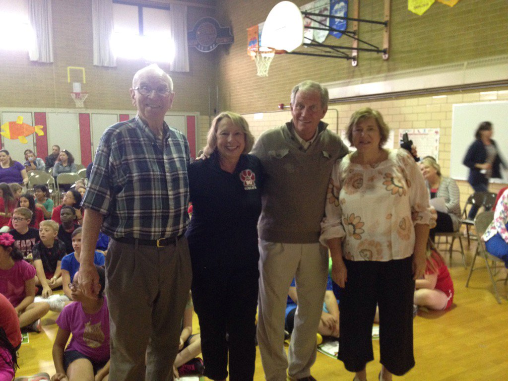 JerryWTOL's tweet photo. With fellow Kiwanians Bob Blinn, Karen Seeliger and Jane Spoerl awarding Crim elem. students their BUGS awards. https://t.co/PtsmIBNiQm