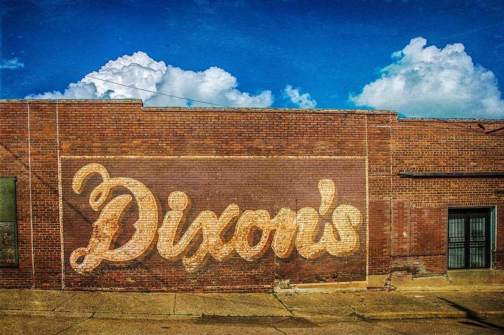 doncolin1952's tweet photo. Wall Sign: Dixon's
Edwards Mississippi 2017
https://t.co/DqRykkTVCD #signspotting #signaddict #signjunkies #signc… https://t.co/6acBqQiqBg https://t.co/mXiiRdczIt