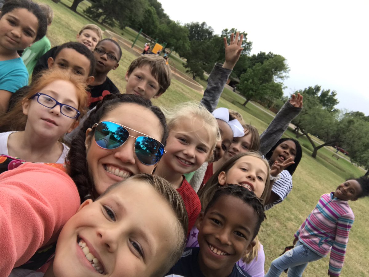 ValWilliams87's tweet photo. Third grade field trip! I'm going to miss my babies! @fainrockets @WFISDschools https://t.co/nH1jMEP0br