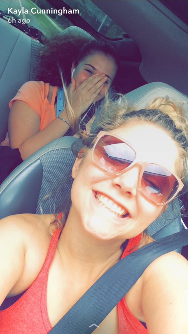 girlsgetsilly's tweet photo. Florida is Becoming a success 💁🏼 butttttt I do miss my fiancé 😭 https://t.co/7A485j4Cx4