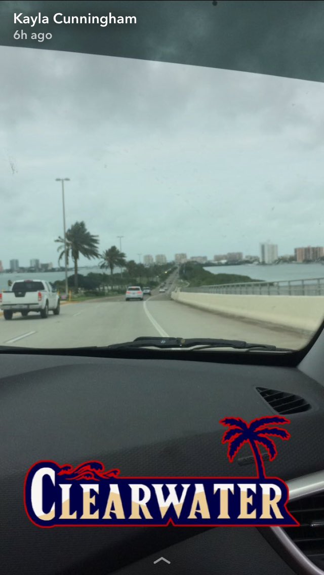 girlsgetsilly's tweet photo. Florida is Becoming a success 💁🏼 butttttt I do miss my fiancé 😭 https://t.co/7A485j4Cx4