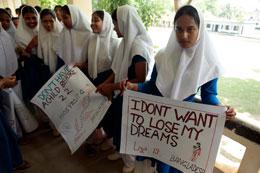 UN report unveils troubling results in regards to forced child marriage

southasianpost.com/article/6990-7…