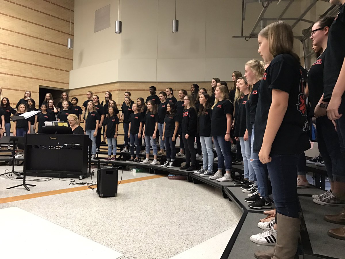 JennSandersedu's tweet photo. Ms. Zeman and her talented LTMS Choir put on quite the performance! Bravo! https://t.co/Yylt6HKJc5