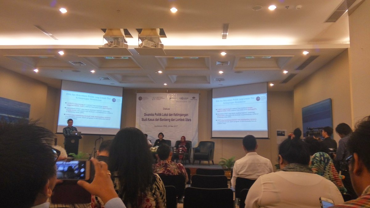 Sedang berlangsung diskusi road to #IDForum2017 tentang politik lokal dan ketimpangan. <a href="/PUSADparamadina/">PUSAD Paramadina</a> <a href="/CSISIndonesia/">CSIS Indonesia</a>