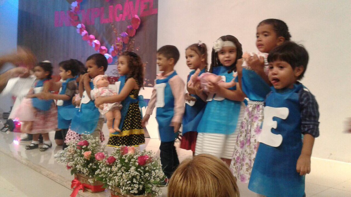 oisaracunha's tweet photo. Inexplicável Amor! Programa especial em homenagem às mães do Colégio Adventista de Fortaleza!
#amordemãe
#amordivino https://t.co/vFjput4vPf