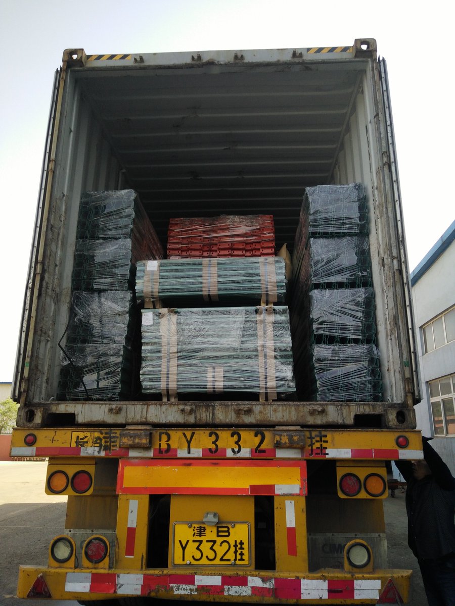 masterracking1's tweet image. Busy Season! Tear Drop Pallet Racking!