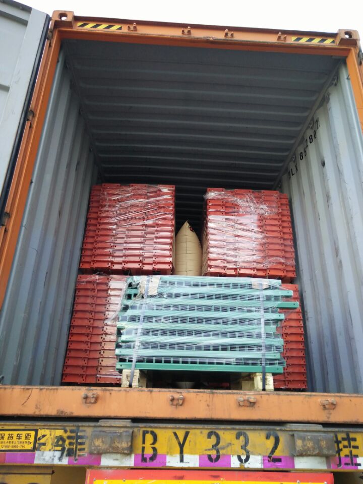 masterracking1's tweet image. Busy Season! Tear Drop Pallet Racking!