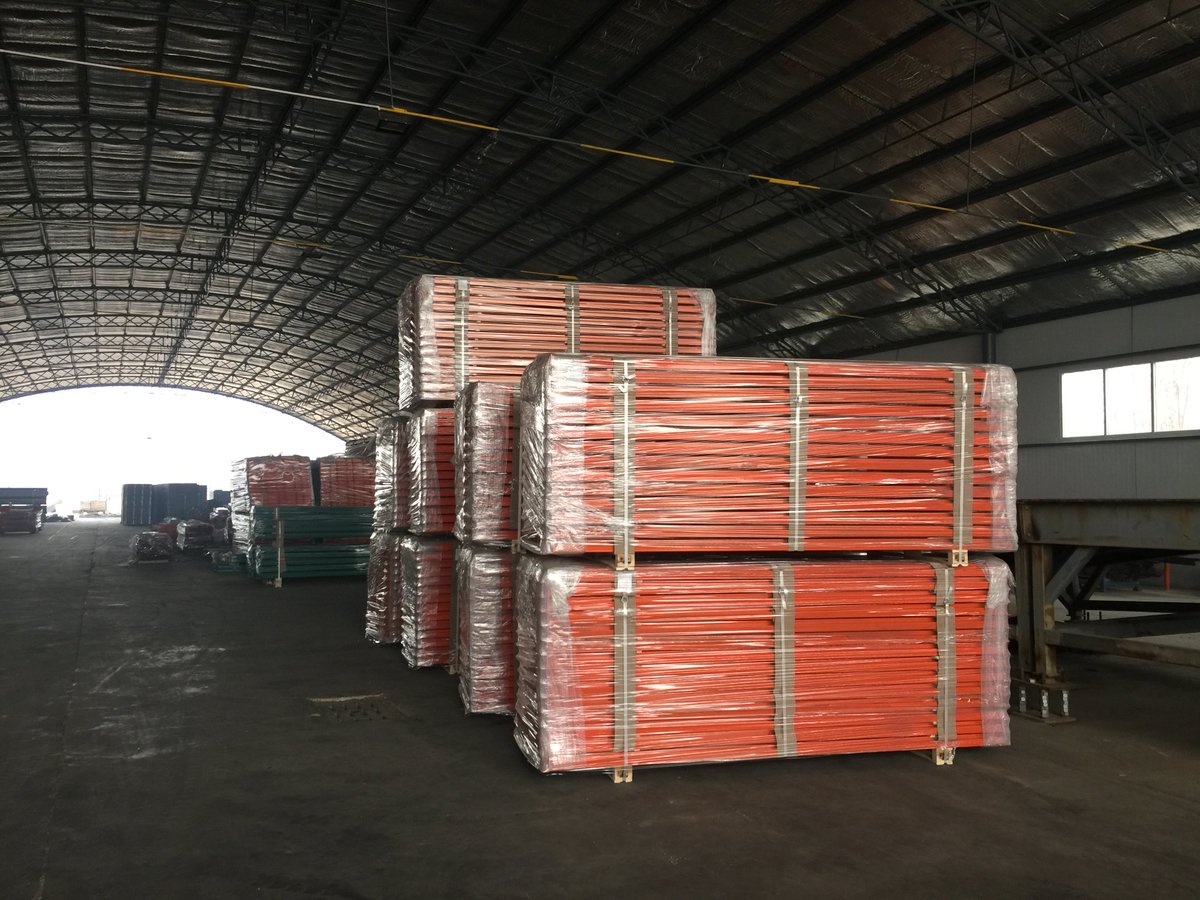 masterracking1's tweet image. Busy Season! Tear Drop Pallet Racking!