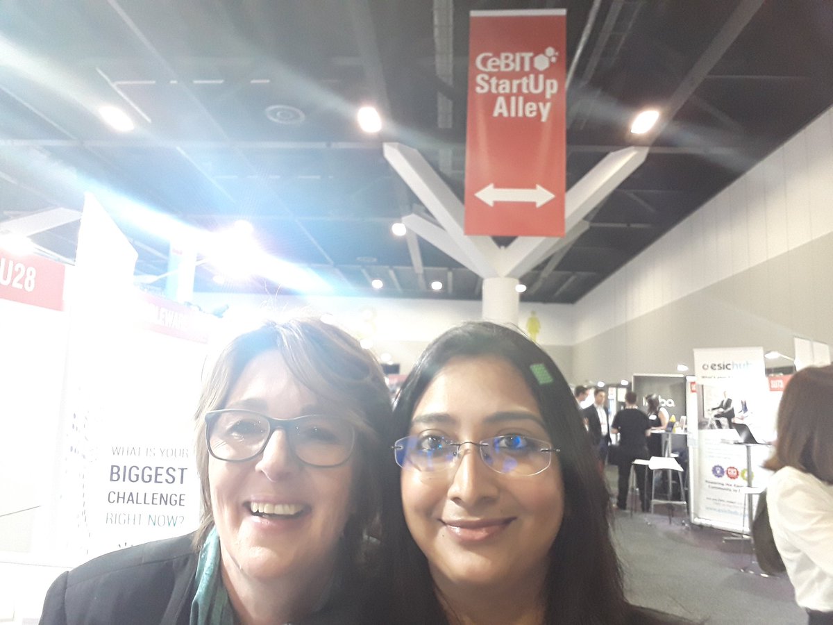 sukviv's tweet image. With @arankaN, Creative Director of #Startupsimplified @CeBITAus 
Lovely company into branding and grt gng @arankaN !
#firstpost #CeBITAus