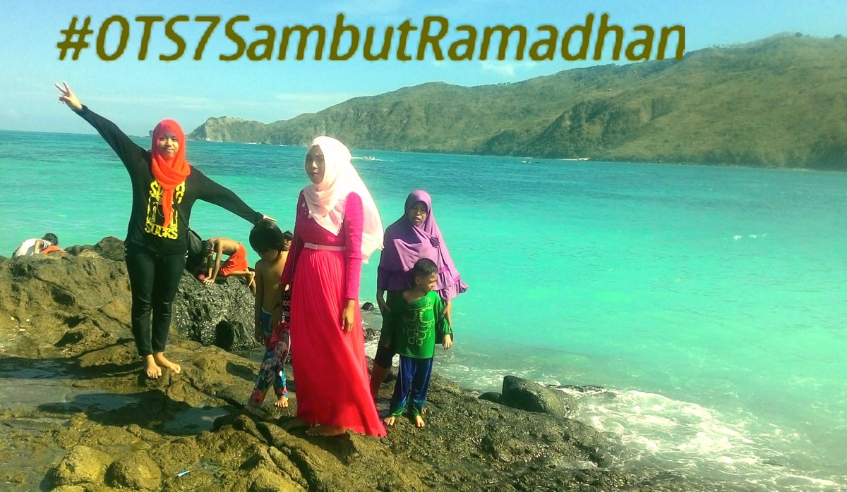 WildaLeeMartin's tweet photo. Habis Ziarahan Ke makam Nyato' .lansung caw pantai kuta ! #KutaLOMBOK @Trans7OnTheSpot #OTS7SambutRamadhan https://t.co/IV0jeGne97