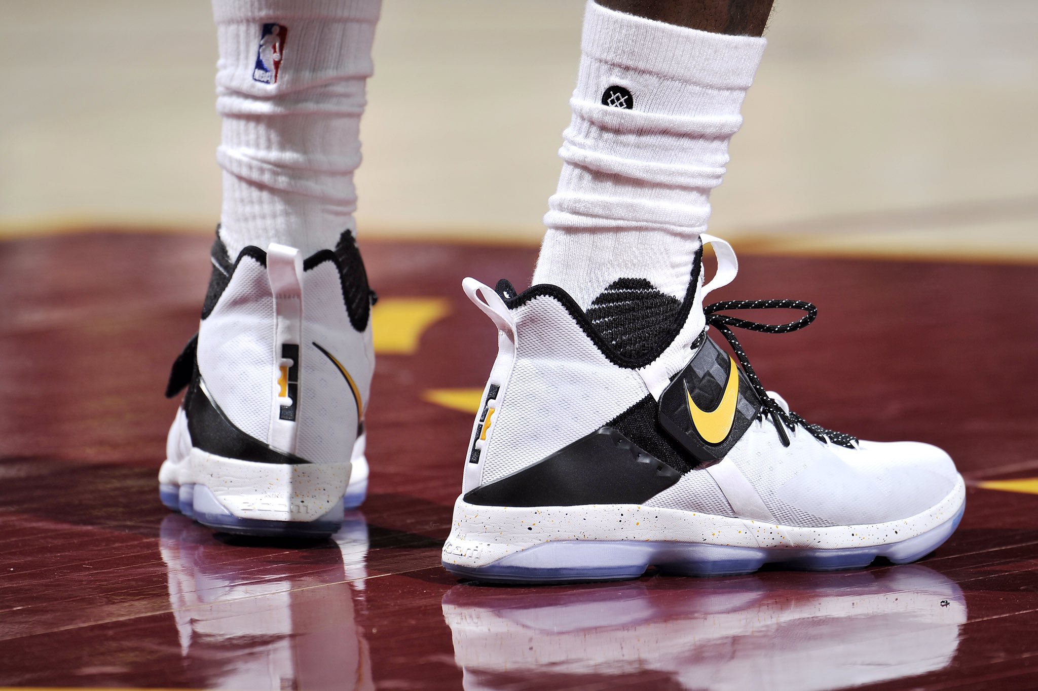 Bhm lebron 14 online