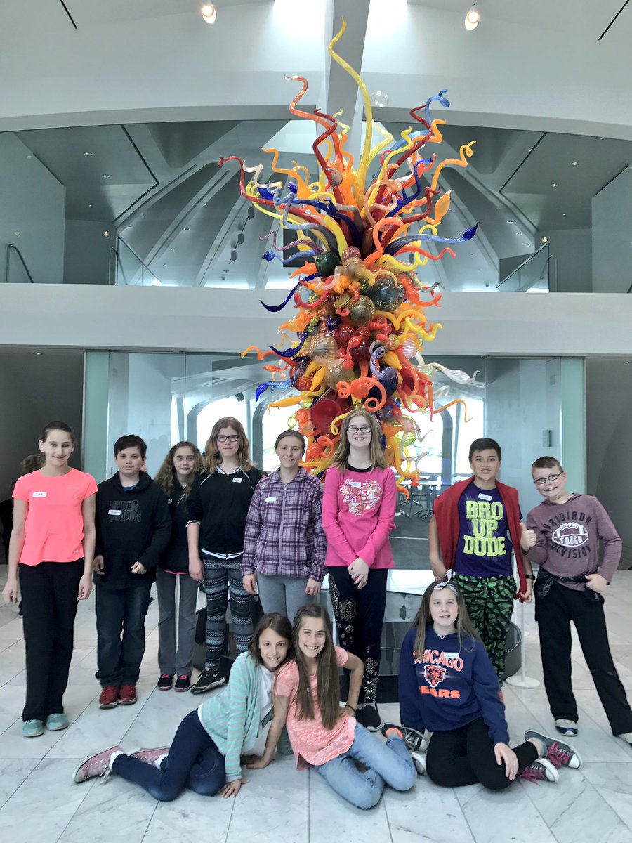 FLCartroom's tweet photo. FES students had a great time at the Milwaukee Art Museum #ksdpride #artseducation https://t.co/icZPsnI7YZ