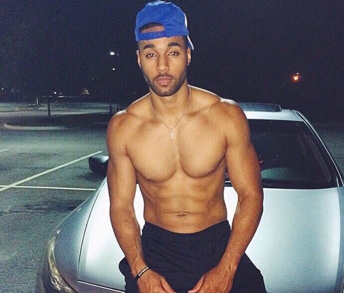 baddestjen's tweet photo. You see him on the side of the road stranded what's your first move 😍💦 https://t.co/ZNE4RUQtg1