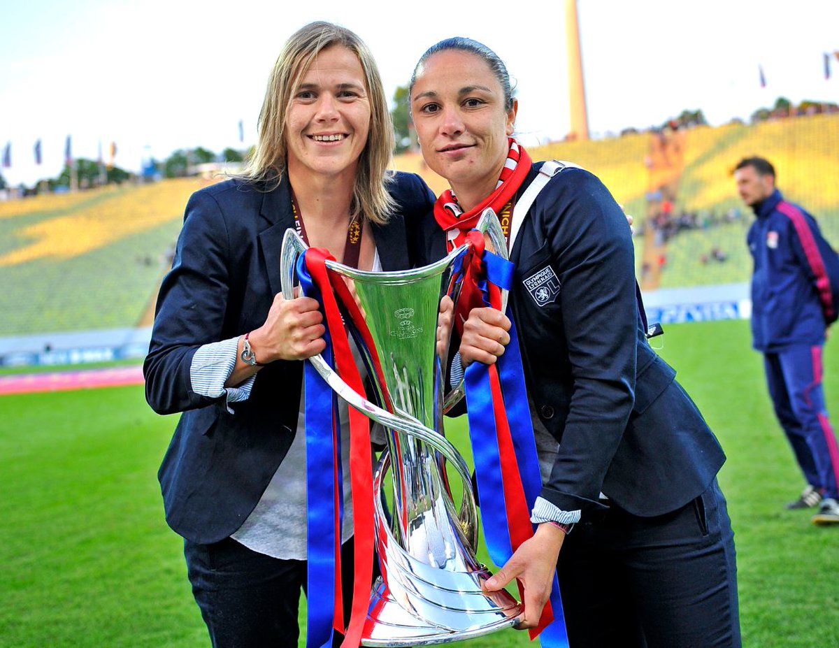 OL's tweet photo. @Juv91Officiel @SandrineDusang @OMfeminines @OLfeminin @OLAngElles @OLFootFeminin @bretigny7sand @equipedefrance @coeursdefoot @footofeminin @FootdElles Une carrière bien remplie !! Bravo championne !! 👏🏆
#MerciDuss https://t.co/TzXQAcu5C3