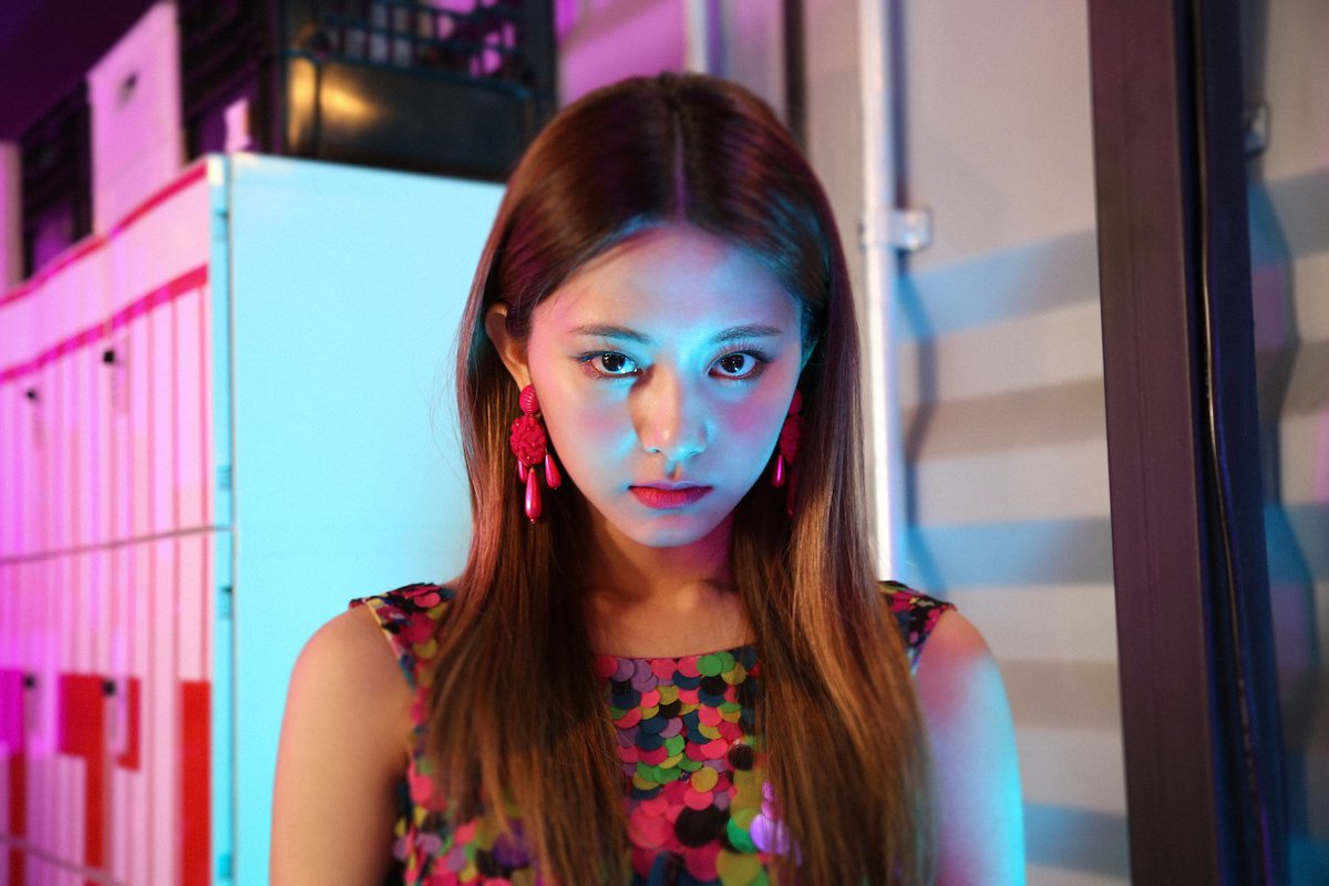 Closed Pics Tzuyu Signal M V Behind T Co Jhll5m3gdd Twitter Closed Pics Tzuyu Signal M V Behind T Co Jhll5m3gdd Twitter